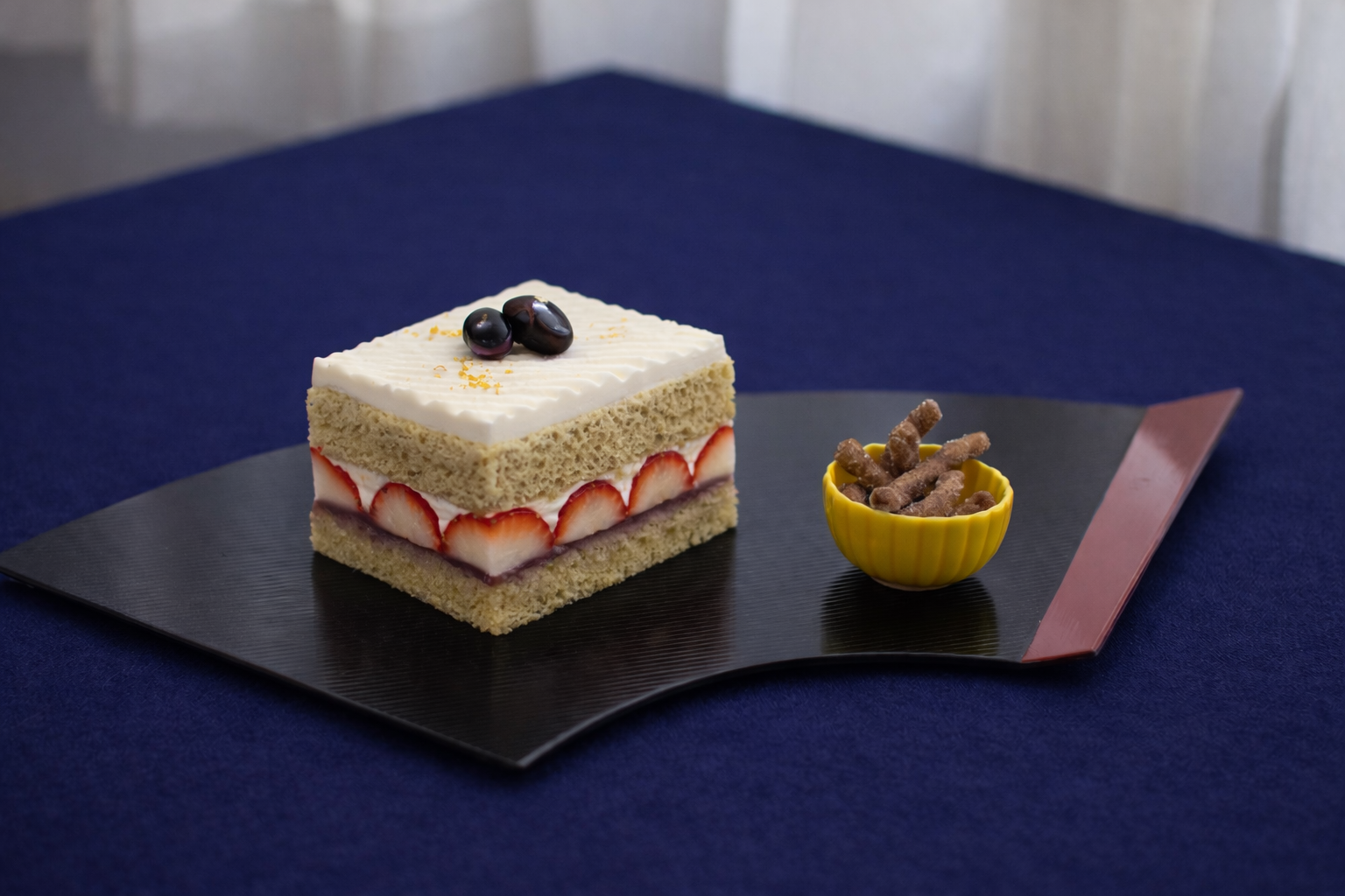 画像：【成田美名子展】会期限定スイーツ